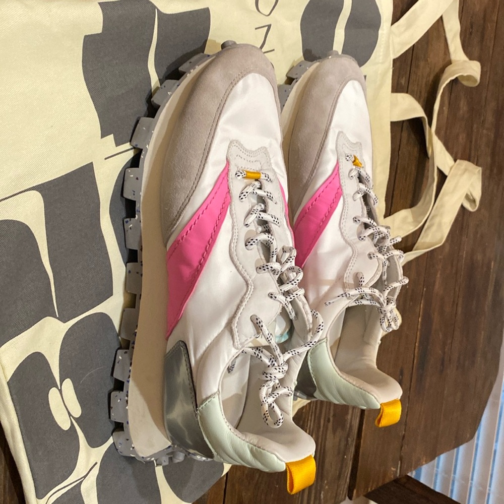 Oncept sneakers